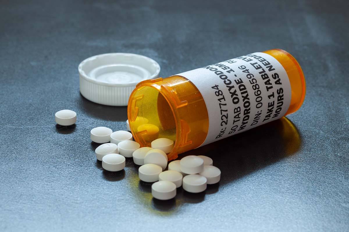 OxyContin vs Oxycodone Understanding Similarities and Differences